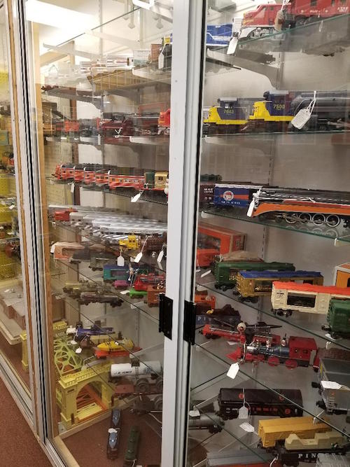 Consignment Electric Toy Trains including LGB, Lionel, MTH at Oakridge's Resale Shop